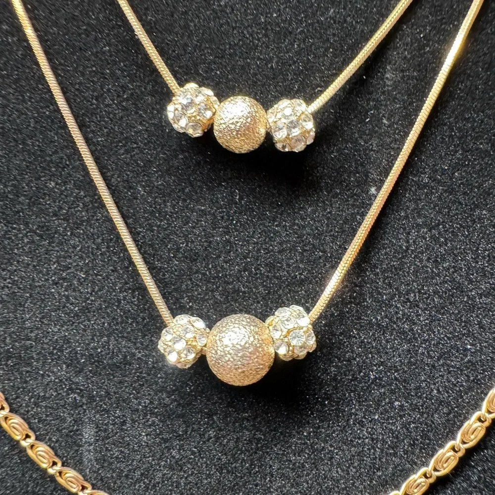 4 Strand Gold Tone Necklace - Picture 6 of 6